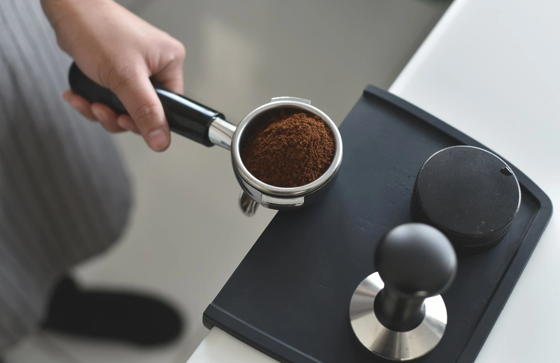 Je bekijkt nu Channeling espresso: hoe voorkom je het?